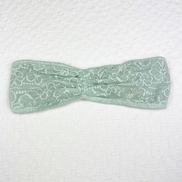 BUY 1 GET 1 FREE Victoria’s Secret Mint Bandeau Small - Picture 1 of 9